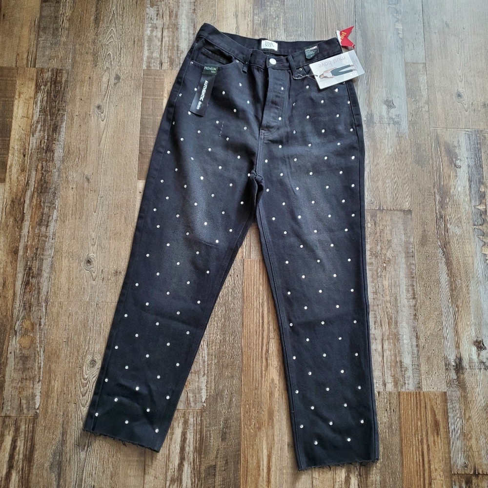 Simple Society hi-rise button fly jeans